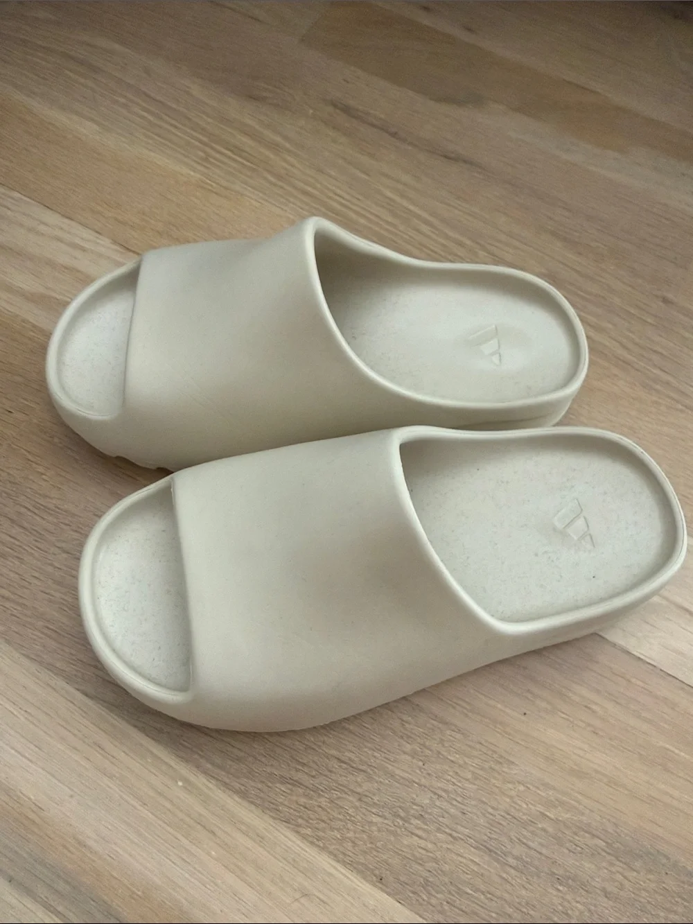 Yeezy Kids Cream Slide Sandals — Soft Neutral Slides